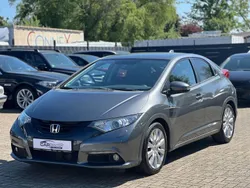 Grau Gebraucht 2013 Honda Civic Lifestyle Limousine | 5.280 € (Fairer Preis)