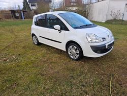 Weiß Gebraucht 2010 Renault Modus Van / Kleinbus | 2.000 €