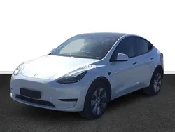 Weiß Gebraucht 2023 Tesla Model Y Standard Range SUV | 32.930 € (Fairer Preis)