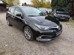 Schwarz Gebraucht 2016 Toyota Auris Hybrid Executive Limousine | 11.990 € (Fairer Preis)