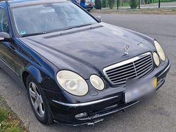 Schwarz Gebraucht 2005 Mercedes E280 Avantgarde Kombi | 2.200 € (Fairer Preis)