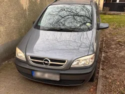 Grau Gebraucht 2004 Opel Zafira Van / Kleinbus | 900 € (Superpreis)