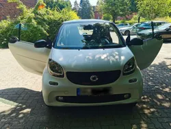 Weiß Gebraucht 2015 Smart ForTwo Coupé Pure Coupé | 8.550 € (Fairer Preis)