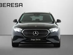Schwarz Gebraucht 2024 Mercedes E220 Avantgarde Kombi | 42.890 € (Superpreis)