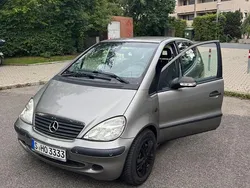 Grau Gebraucht 2004 Mercedes A160 Classic Van / Kleinbus | 1.000 € (Superpreis)