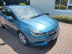 Blau Gebraucht 2017 Opel Astra Edition Limousine | 8.000 € (Fairer Preis)