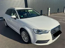 Weiß Gebraucht 2014 Audi A3 S-Line Limousine | 11.000 € (Guter Preis)
