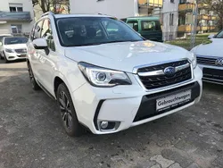 Crystal white pearl Gebraucht 2017 Subaru Forester SUV | 17.499 € (Teuer)