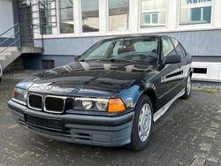 Schwarz Gebraucht 1992 BMW 316 Limousine | 5.990 €