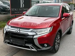Rot Gebraucht 2019 Mitsubishi Outlander Diamant Edition SUV | 18.990 € (Fairer Preis)