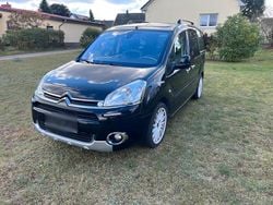 Schwarz Gebraucht 2014 Citroën Berlingo Van / Kleinbus | 6.900 € (Fairer Preis)