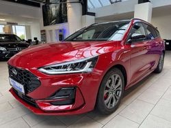 Fantastic red tc Gebraucht 2024 Ford Focus ST-Line Kombi | 27.440 € (Fairer Preis)
