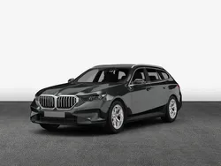 Grau Neu 2025 BMW 520 Kombi | 68.690 € (Etwas zu teuer)