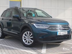 Blau Gebraucht 2020 VW Tiguan Life SUV | 21.999 € (Etwas zu teuer)