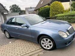 Blau Gebraucht 2006 Mercedes 220 Limousine | 5.200 €