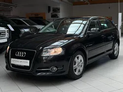 Schwarz Gebraucht 2011 Audi A3 Attraction Limousine | 6.990 € (Teuer)