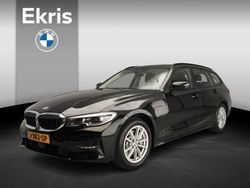 Schwarz Gebraucht 2020 BMW 330e Sport Line Kombi | 25.900 € (Etwas zu teuer)