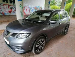 Grau Gebraucht 2015 Nissan X-Trail Tekna SUV | 8.450 € (Fairer Preis)