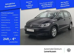 Deep black Gebraucht 2024 VW Touran Comfortline Van / Kleinbus | 30.480 € (Fairer Preis)