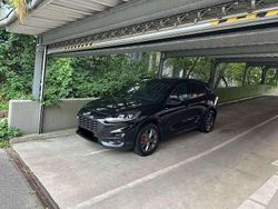 Schwarz Gebraucht 2022 Ford Kuga SUV | 25.500 € (Etwas zu teuer)