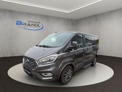 Grau Gebraucht 2021 Ford Tourneo Titanium X Van / Kleinbus | 36.400 € (Fairer Preis)