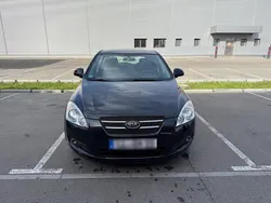 Schwarz Gebraucht 2009 Kia Ceed 2 Kleinwagen | 2.400 € (Etwas zu teuer)