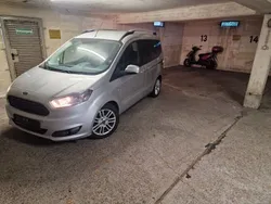 Silber Gebraucht 2018 Ford Tourneo Courier Ambiente Van / Kleinbus | 10.300 € (Superpreis)