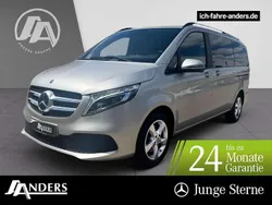 Brillantsilber Gebraucht 2021 Mercedes V250 Avantgarde Van / Kleinbus | 53.490 € (Etwas zu teuer)