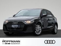 Mythosschwarz metallic Gebraucht 2024 Audi A1 Sportback Basis Kleinwagen | 20.980 € (Guter Preis)