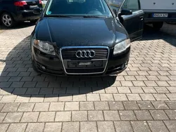 Schwarz Gebraucht 2006 Audi A4 Kombi | 2.400 € (Fairer Preis)