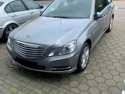 Grau Gebraucht 2010 Mercedes E350 Kombi | 10.900 € (Teuer)