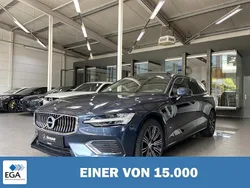 Blau metallic Gebraucht 2022 Volvo V60 Plus Kombi | 32.500 € (Fairer Preis)
