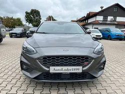 Grau Gebraucht 2021 Ford Focus ST Limousine | 23.950 € (Superpreis)