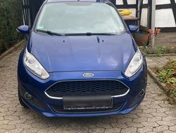 Blau Gebraucht 2016 Ford Fiesta Kleinwagen | 4.999 € (Etwas zu teuer)
