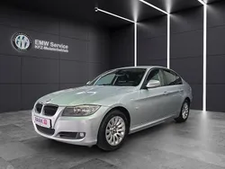 Silber Gebraucht 2011 BMW 318 Comfort Edition Limousine | 7.990 € (Teuer)