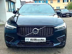 Onyx black (metallic) Gebraucht 2021 Volvo XC60 R-Design SUV | 43.980 € (Teuer)