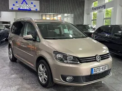 Beige Gebraucht 2012 VW Touran Highline Van / Kleinbus | 13.900 € (Etwas zu teuer)
