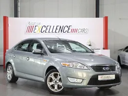 Grau Gebraucht 2007 Ford Mondeo Ghia Limousine | 7.444 €