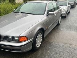 Grün Gebraucht 1997 BMW 520 Limousine | 2.000 € (Superpreis)