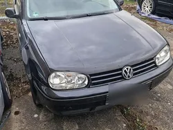 Schwarz Gebraucht 2003 VW Golf IV Limousine | 1.299 € (Guter Preis)