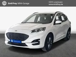 White platinum metallic Gebraucht 2023 Ford Kuga ST-Line SUV | 25.465 € (Guter Preis)