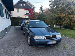 Grau Gebraucht 2006 Skoda Octavia Kombi | 1.600 € (Fairer Preis)