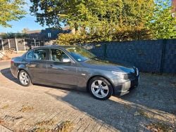 Grau Gebraucht 2006 BMW 530 Limousine | 5.500 € (Guter Preis)