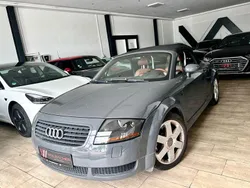 Grau Gebraucht 2002 Audi TT Roadster Sport Cabrio | 6.900 € (Guter Preis)