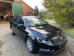 Schwarz Gebraucht 2011 VW Passat Kombi | 7.500 € (Teuer)