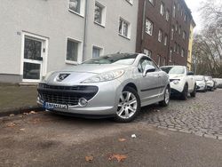 Silber Gebraucht 2007 Peugeot 207 CC Sport Cabrio | 4.200 € (Etwas zu teuer)