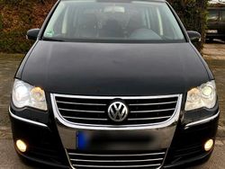 Schwarz Gebraucht 2007 VW Touran Highline Van / Kleinbus | 5.499 € (Fairer Preis)