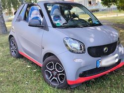 Grau Gebraucht 2017 Smart ForTwo Electric Drive Cabrio | 8.400 €