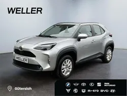 Silber Gebraucht 2024 Toyota Yaris Cross Comfort SUV | 25.480 €