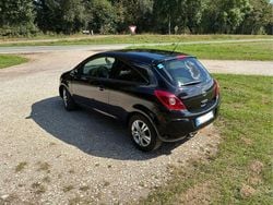 Schwarz Gebraucht 2011 Opel Corsa Edition Kleinwagen | 3.000 € (Fairer Preis)